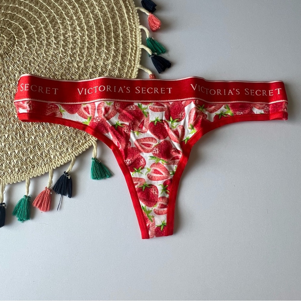 Victoria's Secret Logo Thong Panty Strawberries Small NEW
